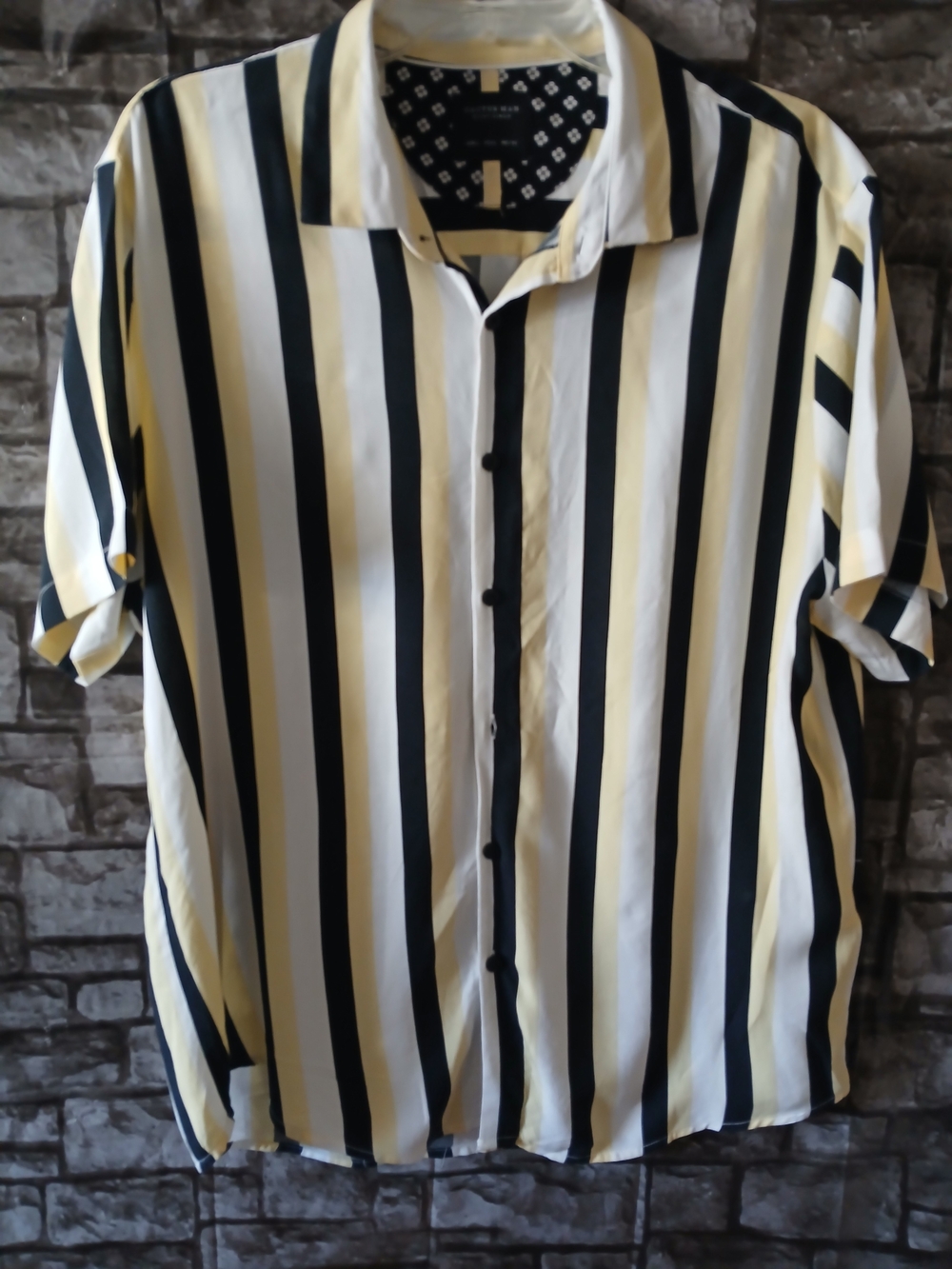 Cactus Yellow White Black Men's Short Sleeve Shirt
